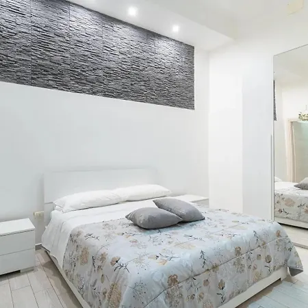 Holiday home Dafne Syracuse
